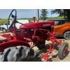 Image 5 : International Harvester Farmall 140