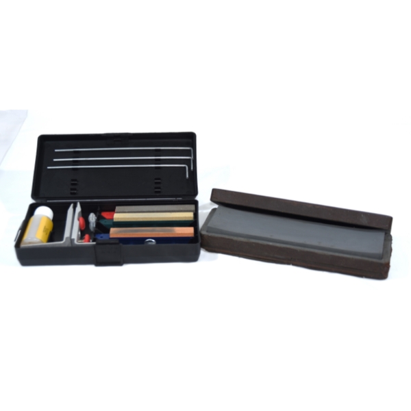 Lansky Deluxe 5-Stone Sharpening System & Extra Stone in Wooden Box