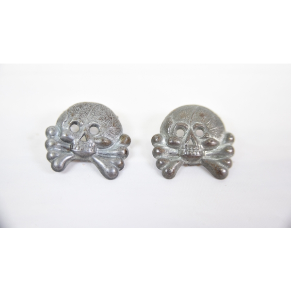 Pair of WW II German Panzer Collar Patch Skulls 