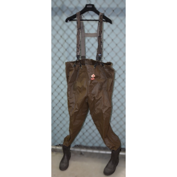 Red Ball Men’s Fishing Bib Wader Boots Size 9