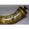 Image 10 : Rare 1775 Scrimshaw British Powder Horn with Map Decoration & Brass Spout