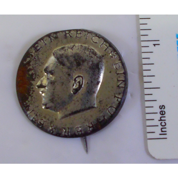 WWII Hitler WHW Badge