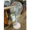 Image 1 : 2 Standing Fans