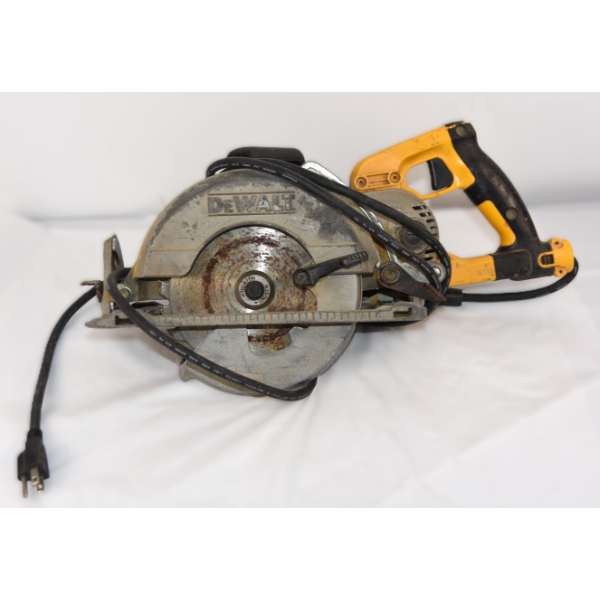 DeWalt DWS535 7-1/4" Circular Saw