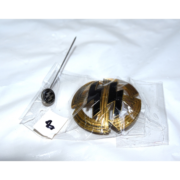 WWII German SS Cap Insignia & Lapel Pin Set