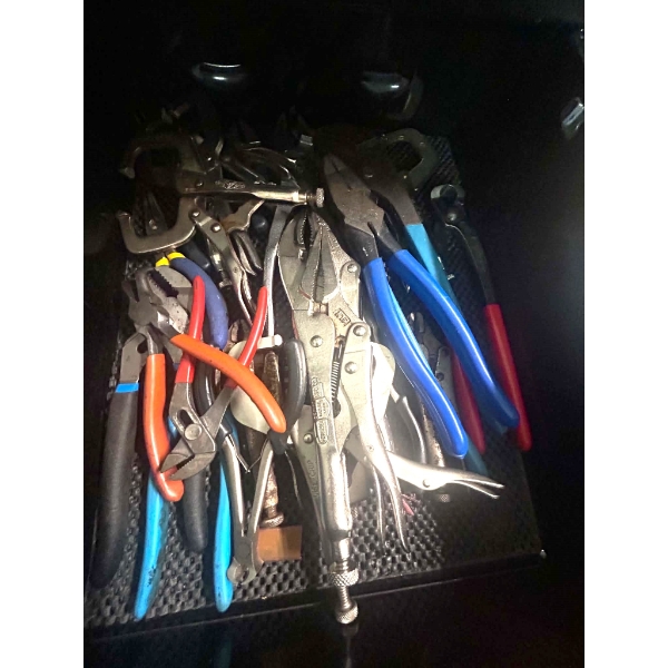 Pliers, Vise-Grips & Clamping Tools