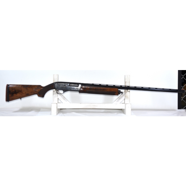 Winchester Super X Model 1 Semi Automatic 12 Gauge Shotgun - Locked Bolt