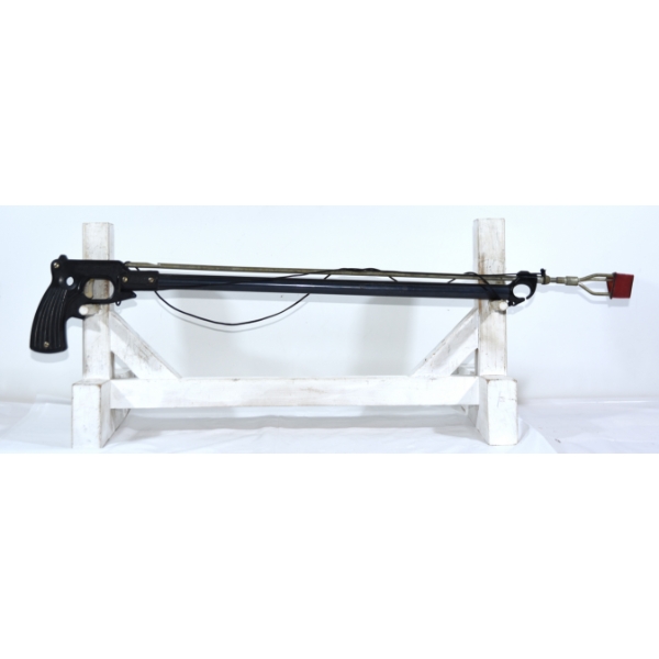 Plastic Champion Made In France Speer Fishing Gun Missing Parts