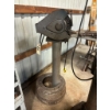 Image 3 : Vintage Electric Bench Grinder 