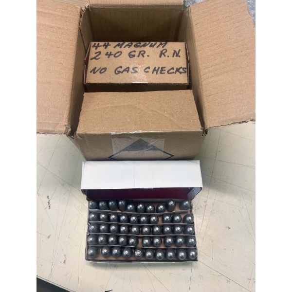 400 Projectiles 44 Mag.  Round Nose Cast Bullets No Gas Check