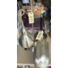 Image 3 : 2 Assorted Lamps 