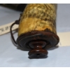 Image 4 : Rare 1775 Scrimshaw British Powder Horn with Map Decoration & Brass Spout