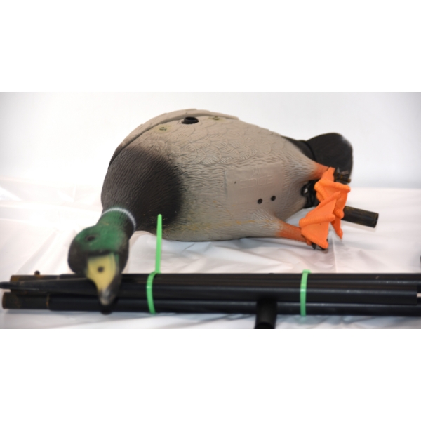 Lucky Duck Flapping Decoy W/ Wings
