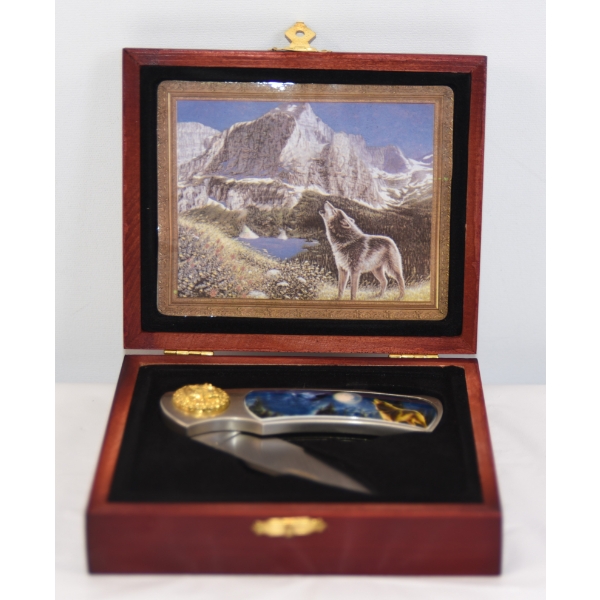 Collectible Wolf Folding Pocket Knife With Wooden Display Case 