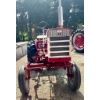 Image 3 : International Harvester Farmall 140