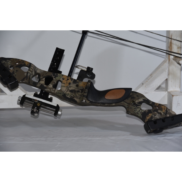 Right Hand Browning Rage Compound Bow