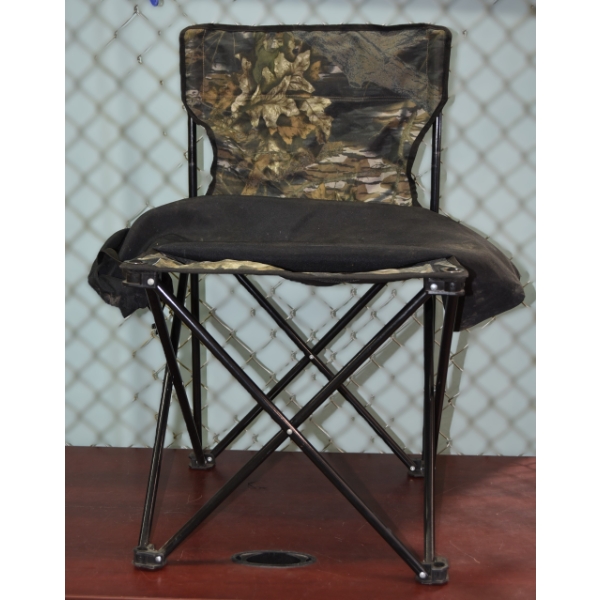 Camo Folding Camping Chari w/ Case