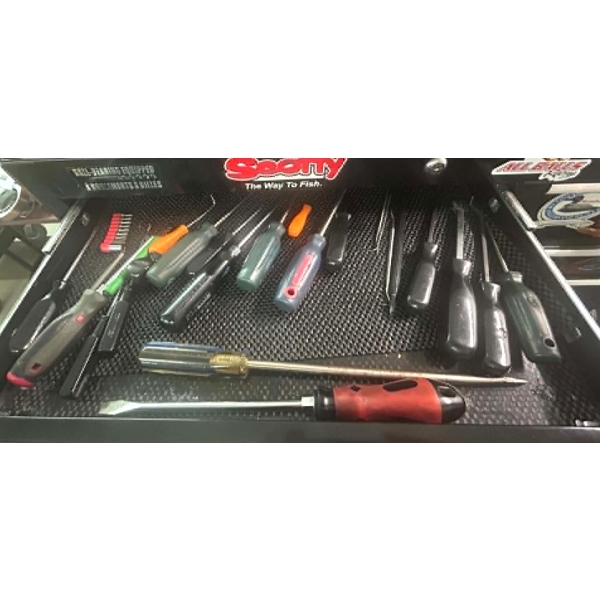 Box Lot Screwdrivers & Hand Tools