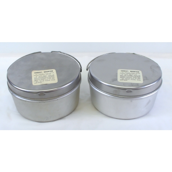 2 Mountain Cook Sets