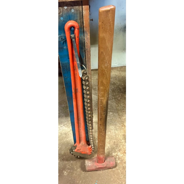 Sledge Hammer & Chain Pipe Wrench
