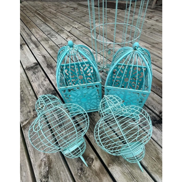 Assorted Outdoor Decor 