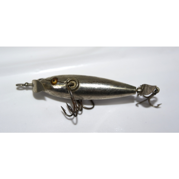 Plueger 3 Hook Metalized Fishing Lure