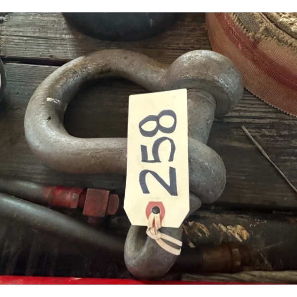 Large Heavy-Duty Galvanized Anchor (Bow) Shackle with Screw Pin