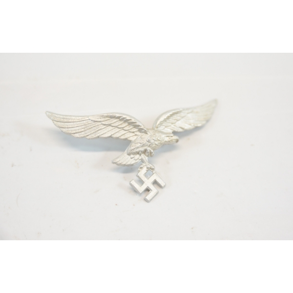 WW II Luftwaffe Hat Badge