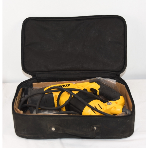DeWalt DWE357 12 Amp Corded Reciprocating Saw