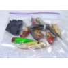 Image 4 : Rubbermaid Small Tackle Box W/ Lures