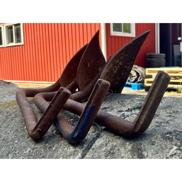 3 vintage Steel Hay/Bale Hooks