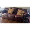 Image 1 : Burgundy 2 Piece Leather Couch Set