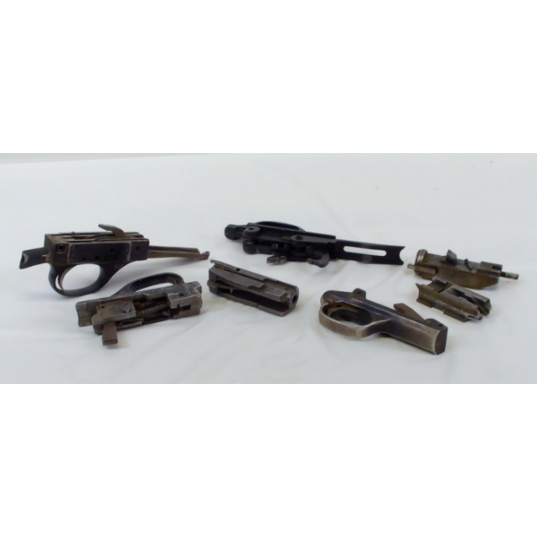 4 Shotgun Trigger Groups, 2 Breech Blocks, 1 Carrier