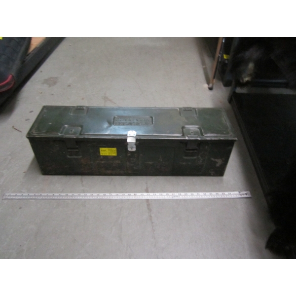 LG. METAL MILITARY BOX
