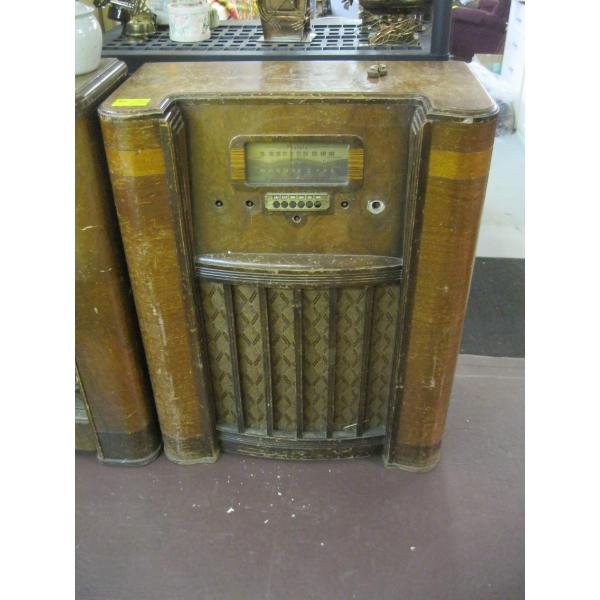 WOOD CASED RADIO CABINET