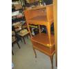 Image 3 : 2 MATCHING END TABLES
