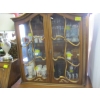 Image 3 : GLASS DOOR CHINA CABINET W/KEYS