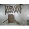 Image 1 : 2 EXTENSION SCISSOR GATES