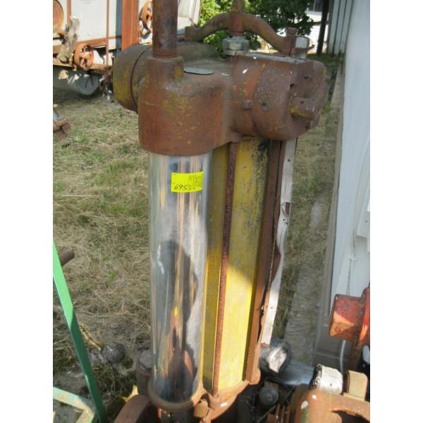GAS PUMP
