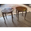 Image 1 : 2 ROUND END TABLES