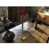 Image 1 : DÉCOR ON TOP OF TABLE