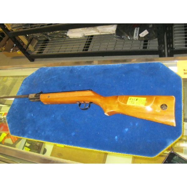 PELLET RIFLE