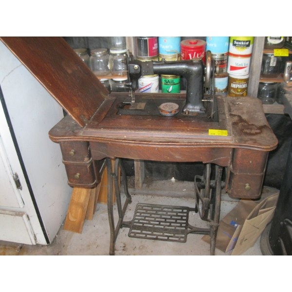 WOOD CABINET TREADLE SEWING MACHINE