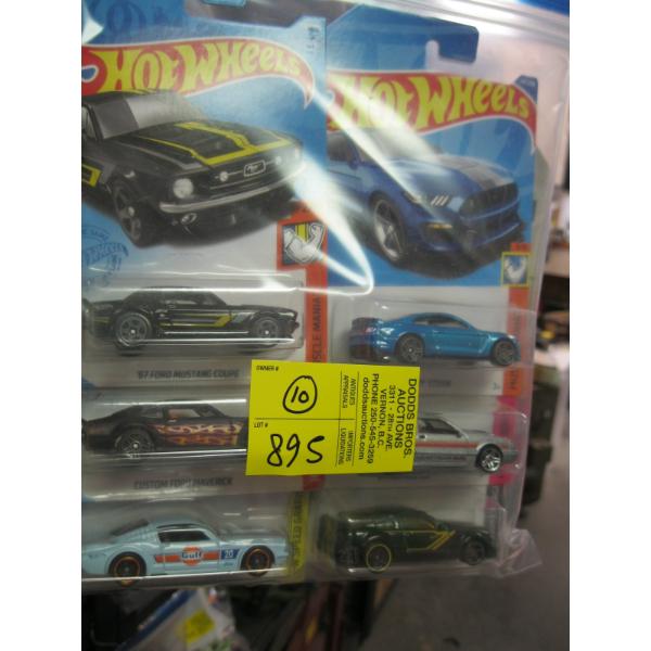 10 NEW HOTWHEELS CARS
