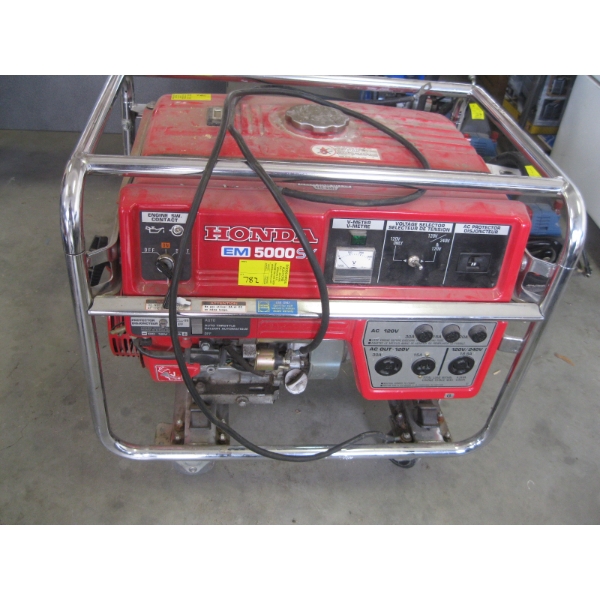HONDA EM5000 SX GENERATOR ON CASTORS