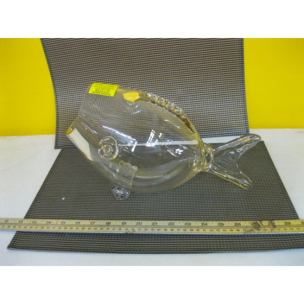 DECORATIVE GLASS FISH