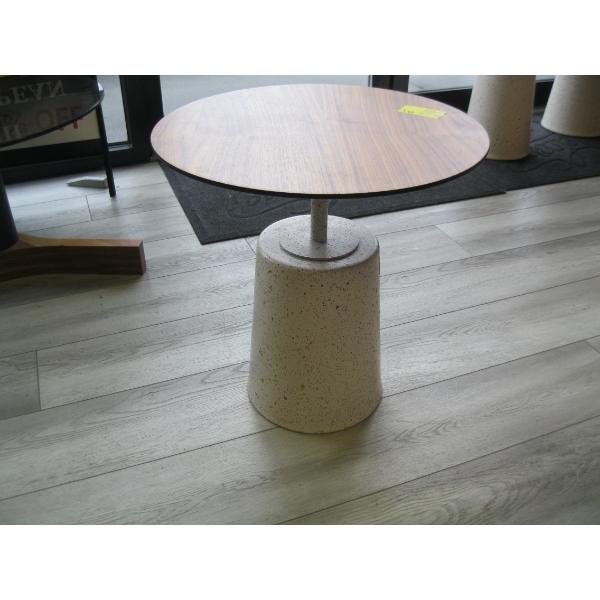 ROUND WOOD TOP METAL BASE OCCASIONAL TABLE