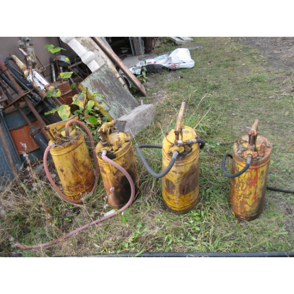 3 ALAMITE TRACTOR PUMPS