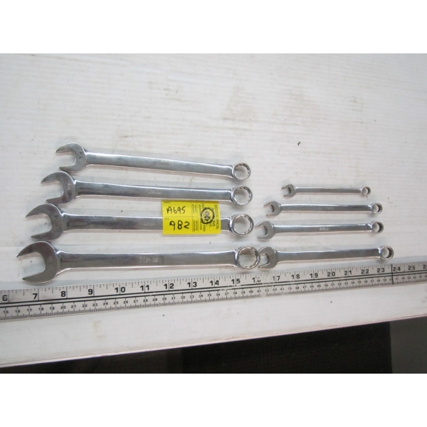 8 SNAP ON COMBINATION WRENCHES - SAE