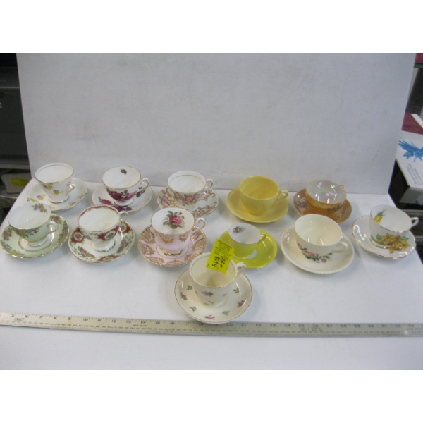 12 TEACUPS & SAUCERS